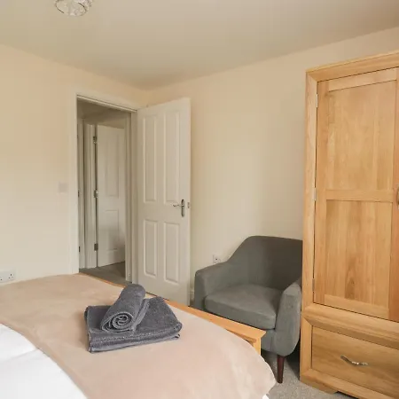 78 Bishops Way *
